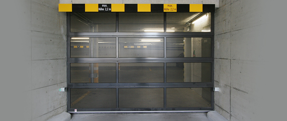 Einstellhallen Sektionaltor Federlos Aussenaufnahme geschlossen